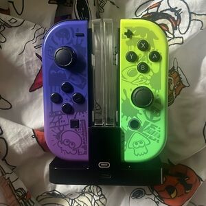 Nintendo Switch Controllers + Charging Dock